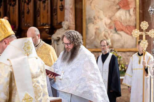 Priesterweihe Byzantinischer Ritus im Stephansdom / Erzdiözese Wien/ Schönlaub