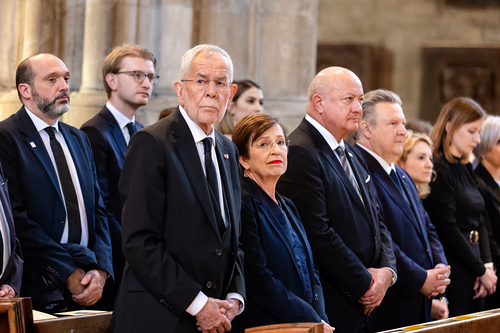 Stephansdom: Österreich nahm Abschied von Papst Franziskus / Erzdiözese Wien/ Schönlaub, Stephan Schönlaub Stephansdom: Österreich nahm Abschied von Papst Franziskus