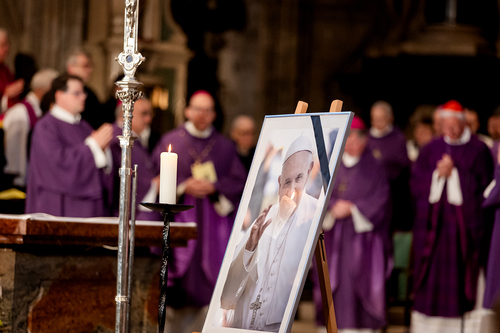 Stephansdom: Österreich nahm Abschied von Papst Franziskus / Erzdiözese Wien/ Schönlaub, Stephan Schönlaub Stephansdom: Österreich nahm Abschied von Papst Franziskus