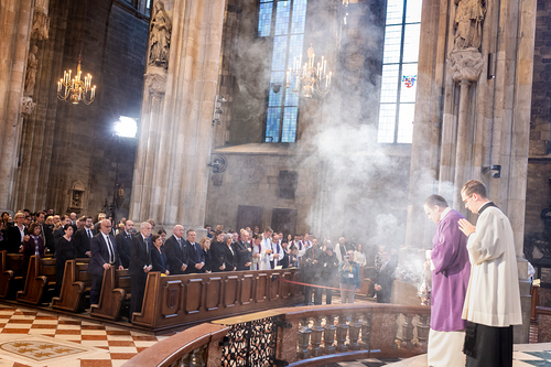 Stephansdom: Österreich nahm Abschied von Papst Franziskus / Erzdiözese Wien/ Schönlaub, Stephan Schönlaub Stephansdom: Österreich nahm Abschied von Papst Franziskus