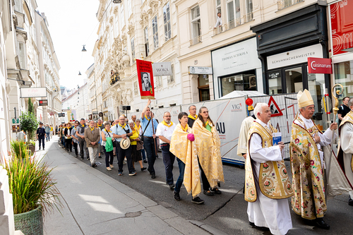 400 Mesnerinnen und Mesner bei österreichweiter Wallfahrt / Erzdiözese Wien/Schönlaub, Stephan Schönlaub 400 Mesnerinnen und Mesner bei österreichweiter Wallfahrt