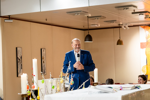 Weihe Altarbild AKH / Erzdiözese Wien/ Schönlaub, Stephan Schönlaub