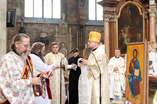 Priesterweihe Byzantinischer Ritus im Stephansdom / Erzdiözese Wien/ Schönlaub