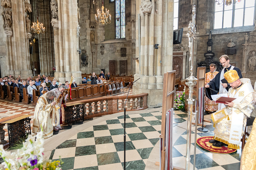 Priesterweihe Byzantinischer Ritus im Stephansdom / Erzdiözese Wien/ Schönlaub
