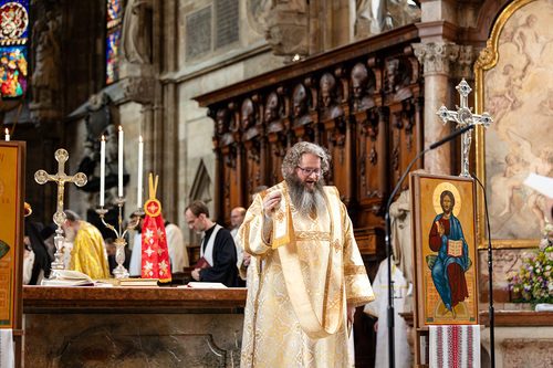 Priesterweihe Byzantinischer Ritus im Stephansdom / Erzdiözese Wien/ Schönlaub
