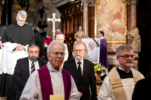 Stephansdom: Österreich nahm Abschied von Papst Franziskus / Erzdiözese Wien/ Schönlaub, Stephan Schönlaub Stephansdom: Österreich nahm Abschied von Papst Franziskus