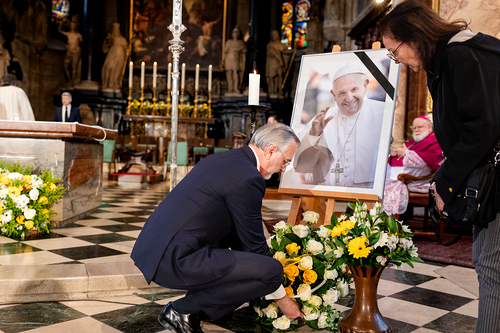 Stephansdom: Österreich nahm Abschied von Papst Franziskus / Erzdiözese Wien/ Schönlaub, Stephan Schönlaub Stephansdom: Österreich nahm Abschied von Papst Franziskus